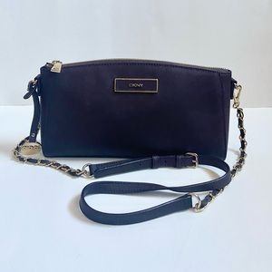 👾NWOT DKNY Crossbody Purse